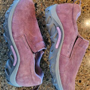Purple Merrell kids size 4 slip ons